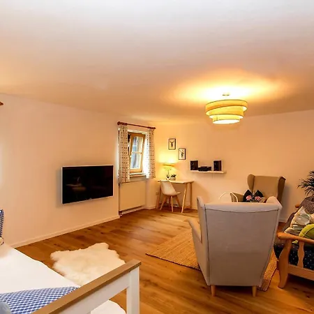 Schoenes Ammertal Apartment *